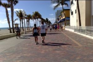 Invazie în SUA, sub ochii lui Trump. Rusoaice bogate care nasc în Florida