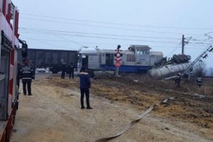 ALERTĂ în portul Constanţa. COLIZIUNE VIOLENTĂ între o AUTOCISTERNĂ cu MOTORINĂ şi un TREN