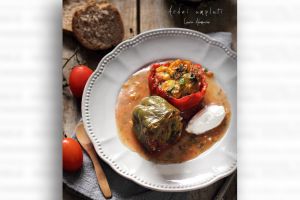 lauraadamache.ro: Ardei umpluti, reteta traditionala de ardei grasi umpluti cu carne