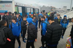 Din Antalya, aeronava cu delegatia FC Viitorul a aterizat la Varna! Drumul pana acasa, continuat cu autocarul. Din ce motiv