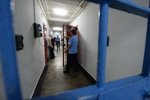 Penitenciarul Satu Mare, supaaglomerat. Deţinut ţinut în cameră neîncălzită, fără saltea!
