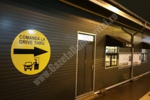 Primul drive thru din Târgovişte! Comanzi şi ridici produsele direct din maşină