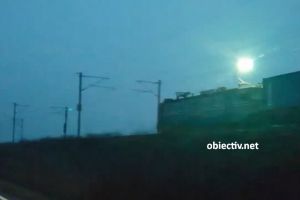 Reţeaua electrică CFR afectată de gheaţă. VIDEO