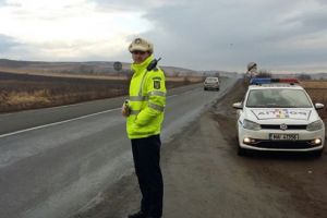 Accident cu trei răniţi, lângă Tecuci