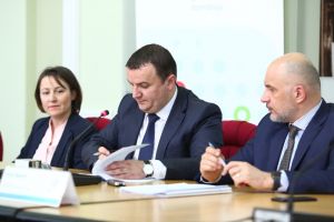 Liceul IRIS, unde învaţă peste 200 de elevi cu deficienţe de vedere, va fi reabilitat