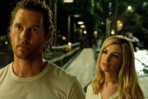 Matthew McConaughey si Anne Hathaway, un cuplu complice in paradisul tulbure din “Serenity”
