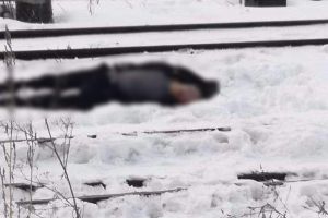Chinez găsit mort în  apropierea garii