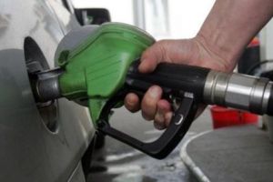 Veşti proaste pentru şoferi! Carburanţii s-au scumpit! Unde se găseşte cea mai ieftină benzină şi motorină!