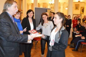 Studenţi şi elevi din Sibiu, premiaţi la Concursul Naţional de Poezie „Ocrotiţi de Eminescu” de la Blaj