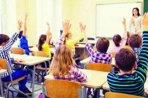 Decizia legată de elevii care merg luni la şcoală şi alte informaţii din weekend