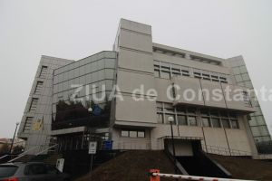 Un fost primar din Tulcea, obligat sa achite primariei pe care a condus-o despagubiri de peste 30.000 de lei