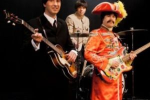 Cei patru Beatles reînvie pe scena Sălii Palatului