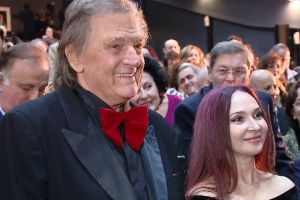 Florin Piersic, show la 83 de ani. ”Şi nevasta lui Iohannis, Carmen. Ai văzut-o în minijup?”