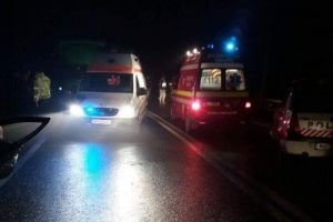 Accident MORTAL, azi-noapte! Doi bărbaţi au fost SPULBERAȚI de o maşină