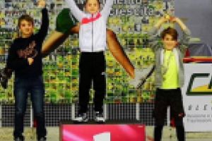 Doi mici tenismeni romani vor reprezenta orasul italian Bologna la un important turneu de tenis