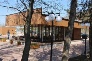 Cafeneaua zonei de agrement Tătăraşi, scoasă la licitaţie pentru închiriere până în 2022