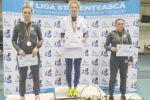 FOTO: Albaiulianca Mihaela Acatrinei, campioană naţională universitară