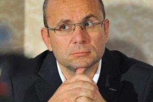 Editorial Cozmin Guşă: ”Fenomenul Ploieşti şi tenebrele jocurilor de putere”