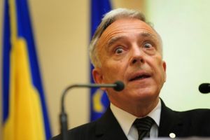 PSD Prahova: Șantajul lui Mugur Isărescu pentru a rămâne în fruntea Băncii Naţionale nu dă roade