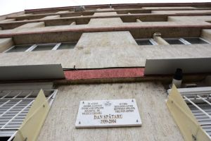Plachete in memoria unor mari artisti, oameni de cultura sau medici remarcabili, montate in Constanta (galerie foto) 