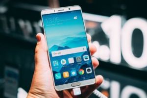 Huawei. China bate cu pumnul în masă la UE