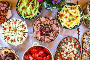 Brunch cu produse locale la Restaurantul Petry
