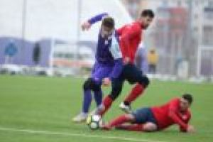 ACS Poli a împrumutat un jucător după ce s-a despărţit de alţi doi. Răchită mai testează un fotbalist