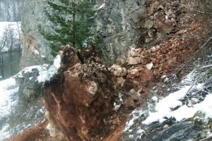 Atenţie, cad pietre! Traseul de via ferrata din Şuncuiuş, închis din pricina unor bolovani (FOTO)