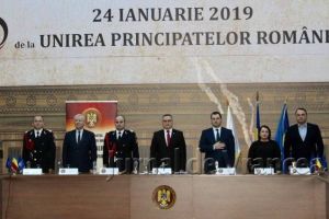 FOTO: Cum a fost 2018 pentru pompieri, oamenii care merg acolo de unde fuge lumea