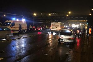 Accident cu 4 maşini în zona Podului CFR din Oradea: O persoană a ajuns la spital (FOTO)