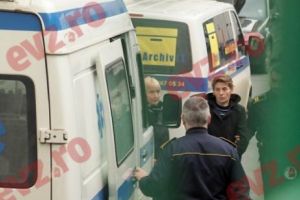 Colegii de celulă ai criminalei de la metrou „fac plantoane” de frică