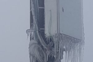 ENEL: Peste 200 de stalpi, rupti in urma vremii severe. Avarii inregistrate in Calarasi si Ialomita
