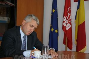 Exclus din PSD, Adrian Țuţuianu vrea modificarea unei legi pe care a votat-o, dar care avantajează fostul partid