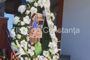 Imagini de la eveniment: Albertina, tanara decedata in timp ce alerga, condusa astazi pe ultimul drum la Valu lui Traian (galerie foto+video)