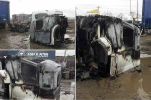 FOTO: INCENDIU la cabina unui CAMION în Sebeş. Pompierii intervin cu două autospeciale
