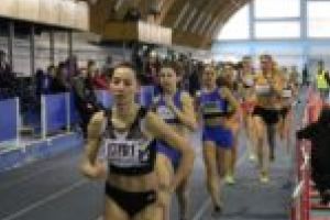 Cristina Bălan domină autoritar competiţiile de atletism în sală. Timişoreanca e dublă campioană universitară