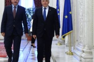 Câţi bani câştigă şi ce avere are Mugur Isărescu, guvernator BNR de aproape 30 de ani
