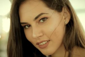 Iubita fotbalistului Dragos Nedelcu, de la FCSB: O tanara din Constanta apare intr-un videoclip al lui Florin Salam (galerie foto + video)