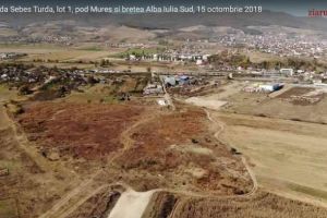 VIDEO: Dacă alţii au dat de urşi sau lilieci, autostrada A10 Sebes-Turda se ”împiedică” de… gunoi