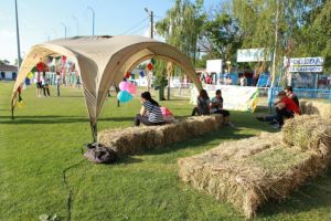 Nume MARI ale muzicii româneşti, precum şi artişti din Serbia, Ungaria şi Bulgaria sosesc la un FESTIVAL organizat în vestul ţării