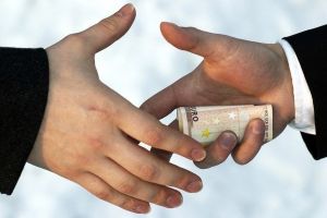 Aproape 140 de cazuri de corupţie şi abuz în serviciu la Satu Mare!