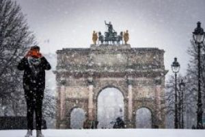 Furtuna Gabriel a adus ninsori si vant puternic in Franta
