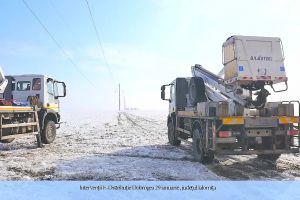 Peste 80 de echipe ale E-Distribuţie Dobrogea şi ale contractorilor rămân mobilizate în teren până la remedierea totală a avariilor. VIDEO