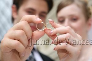 Primăria Tulnici stimulează căsătoriile cu premii în bani