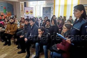 Ziua Internaţională pentru Nonviolenţă în Şcoală marcată de IPJ Vrancea