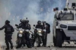 DOI JURNALIȘTI au fost ARESTAȚI în VENEZUELA. AMBASADA acţionează pentru ELIBERAREA lor