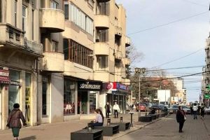 Mobiler urban nou montat pe strada Ștefan cel Mare din municipiul Constanta. Ce le recomanda autoritatile cetatenilor (galerie foto) 