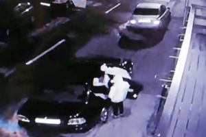 VIDEO Hoţi din maşini în acţiune pe strada Măgura din Sibiu – Îi caută poliţia!