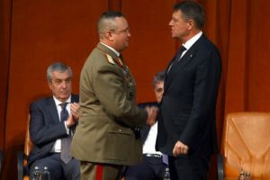 Armata Română, fără comandant! Mandatul generalului Nicolae Ciucă, prelungit de Iohannis, a fost suspendat