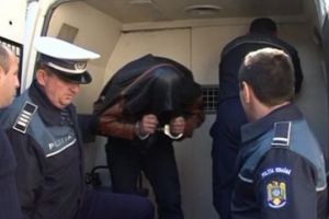 AU INTRAT CU CĂTUŞE, AU IEŞIT LIBERI!